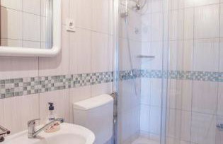 Robinson Elizabeta - Photo 27