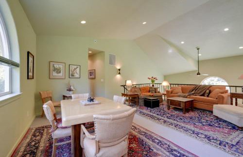 On McKenzie River! Home with Scenic Sunroom - Foto 24