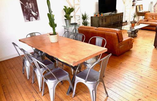 Superbe LOFT centre-ville - Sauna - parking privé -Clim- 1 à 10personnes - Foto 17