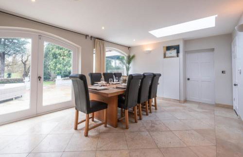 5BDR Luxe Villa By Torr Property Group Short Lets & Serviced Accommodation With Free Parking & River View Stratford-Upon-Avon - Foto 70