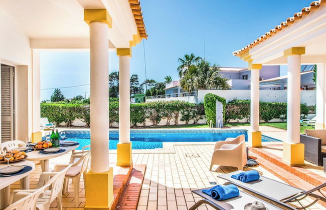 Villa Candeias - Photo 32