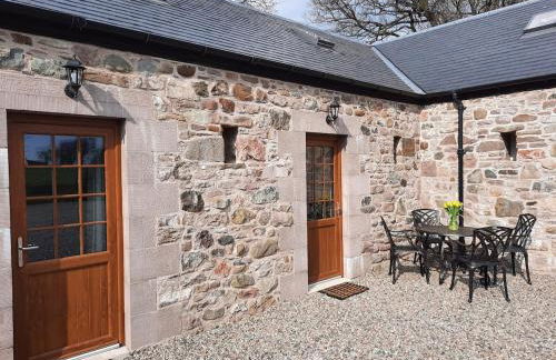 A Stylish Country Retreat! - Photo 9