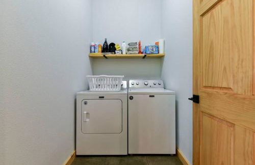 Table Rock Lakefront on 2 Acres with firepit - Foto 22