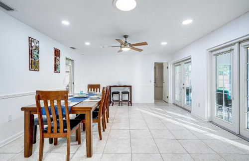 Pool and Game Room Spacious Brandon Home - Foto 9