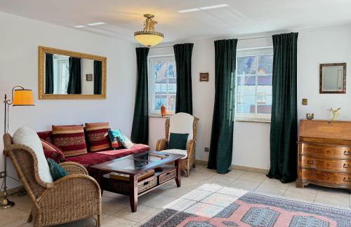 Ferienwohnung Residenz am See - exklusive Wohnung in erster Reihe mit Balkon und Seeblick - Photo 6