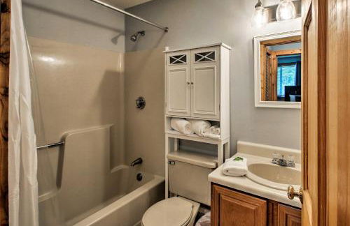 Lincoln Condo with Balcony - 6 Mi to Loon Mtn! - Foto 21