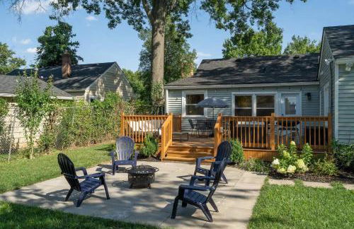 Modern cozy residential home local experience - Foto 49