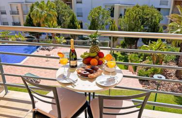 Modern Ocean, Garden & Pool view Condo by BeCherish - Foto 24