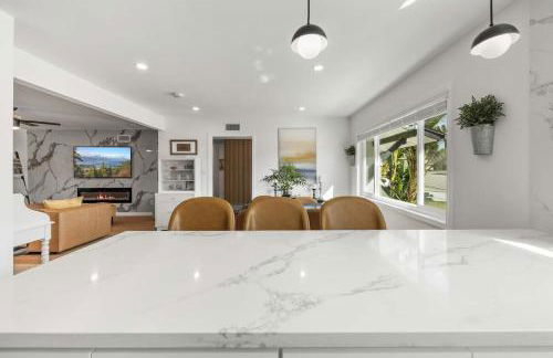 Private 3BR Home - Hot Tub, Yard, Arcade & Parking - Foto 59