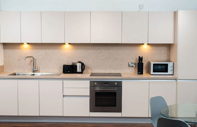 The Assembly - Foto 10