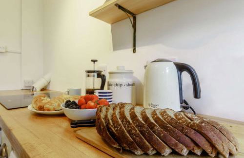 2 Bed in Ceres 78228 - Photo 7