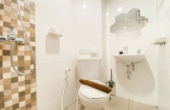 Cozy And Enjoy Living Studio At The Alton Apartment - Foto 16