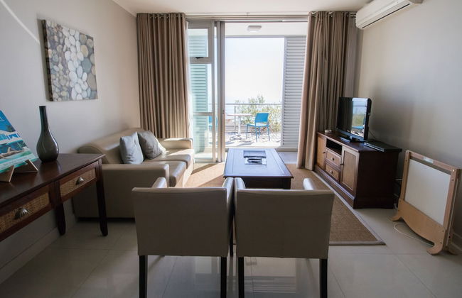 Camps Bay One Bedroom Apartment - Luxury Stay With sea View! - Photo 9