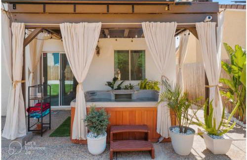 Elegant Retreat- Sleep 10-Boho Dome Lounge-Hot Tub-Games-Golf-Serene Getaway - Foto 59