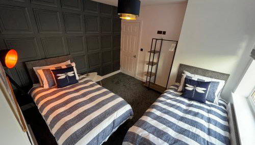 Modern three bedroom home, Hoyland, Barnsley - Foto 2