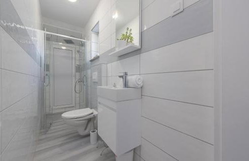 Gorgeous Apartment In Dracevac Ninski - Foto 27