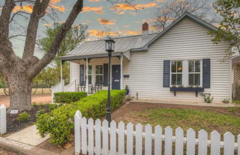 Awesome Haus With Gameroom, 4blks to Center of Town! - Foto 12