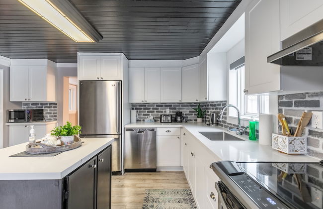 Cozy 3BR House in Watertown by GLOBALSTAY - Foto 16