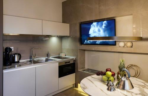 L-Suites - Photo 15