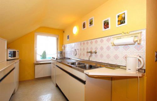 Private Apartment - Photo 9