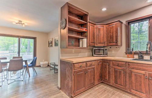 Updated Stroudsburg Home with Spacious Deck! - Foto 10