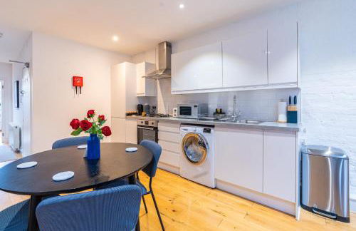 City of London Deluxe 4BR Steps to Tube - Foto 17