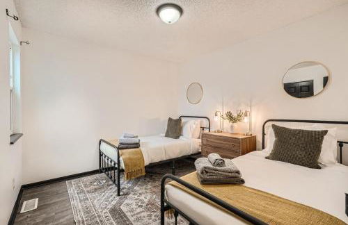 Modern Home In West Denver 15 Min Close To Downtown - Photo 19