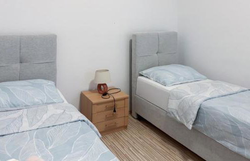 Amazing Apartment In Lukovo Sugarje - Foto 18