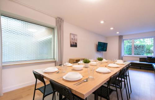 Tolstov House - Freistehendes 9 Zimmer Haus mit großem Garten - Photo 12