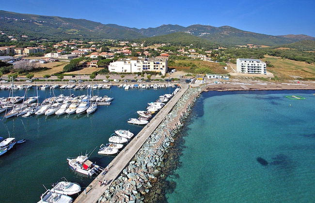 Apartment in Macinaggio Near Marina & Beach - Foto 1