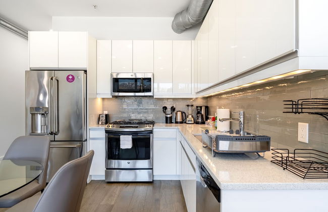 Dharma Home Suites Hoboken at Novia - Foto 39