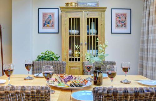 Market House by Spa Town Property - Spacious & Stylish Townhouse with Free Parking Near to Stratford-upon-Avon, Warwick & Solihull - Foto 42