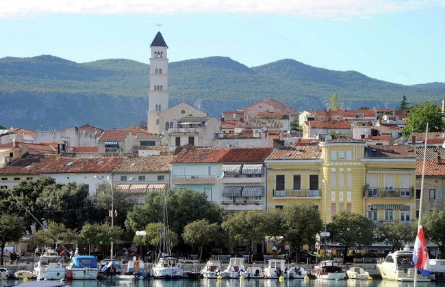 Charming Home With Swimming Pool and Beautiful Covered Terrace - Foto 17