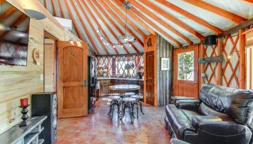 Mountainside Yurt with Views Less Than 3 Mi to Black Canyon! - Foto 3