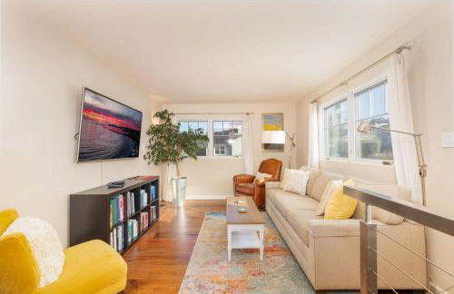 Ocean & Mountain View Home - Walk to Trails Beach Family Activities - Foto 11