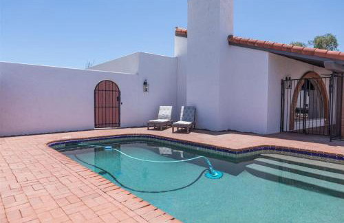 Spacious Arcadia Lite house w pool mtn views - Photo 1