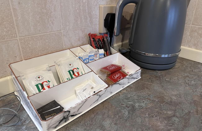 Captivating 2-bed Static Caravan in Holyhead - Photo 25