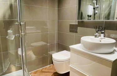 Lovely 1-bedroom Apt in Glasgow City near Subway - Foto 13