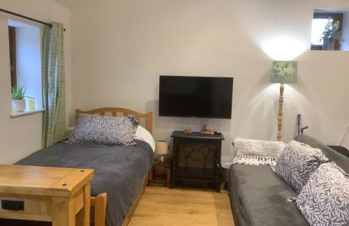 Enchmarsh Farm Byre - Foto 9