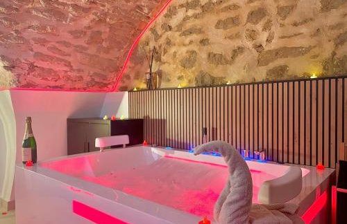 Secret LoveRoom - SpaBalnéo, Lit King Size, CLIM, Chic, calme et discret, 2 personnes - Foto 39