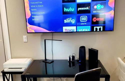 Spacious 2 bed 2 bath, Pool, Hottub, Wifi, 24 hr Fitness, Parking - Foto 5