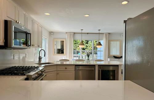 Quiet Luxury in the Heart of the Hamptons - Foto 30