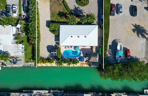 Tiki Time - Waterfront Pool Home, 65` Dock , Direct Ocean Access! - Foto 41