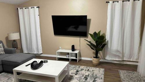 Lakefront Villa with private heated pool - Foto 5