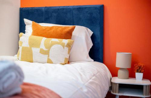 8 Bedroom, 8 En suite, 12 beds, Fast Wifi, Contractors, Parking - Foto 20