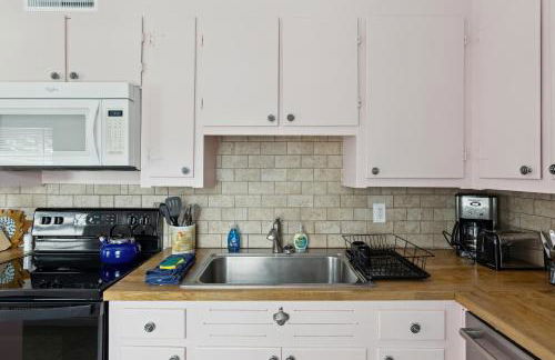 Folly Vacation Great Location, Vintage and Fun 120 Unit B - Foto 10