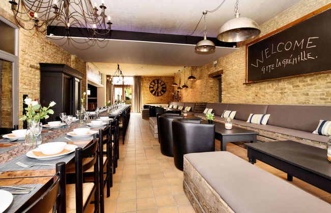 Group Villa With Pool & Sauna - Photo 32