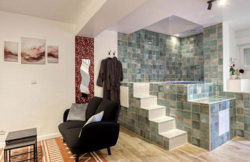 RED Passion Love room near Disney - Foto 25