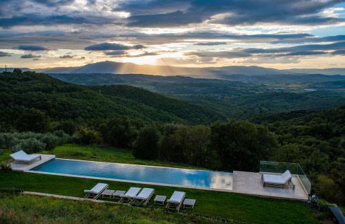 Luxury farmhouse "Villa Lidia Umbria - la dolce vita at its best! - Foto 12