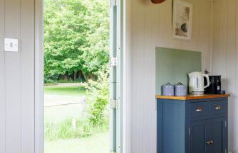 The Witterings Shepherds’ Hut - Foto 19